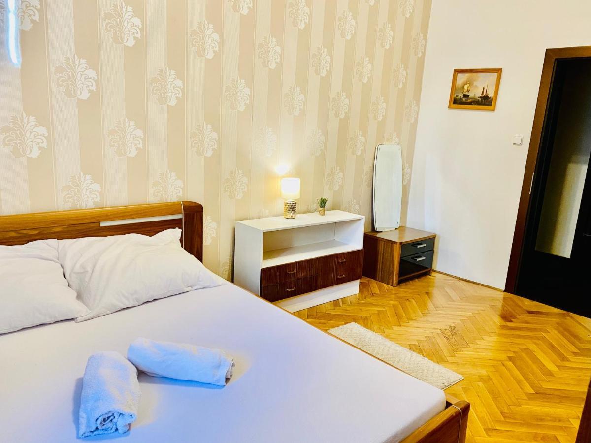 Hotelflat In Square 2 Penzion *